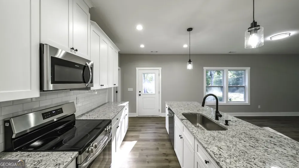 1120 Whispering Hills DR Bremen, GA 30110