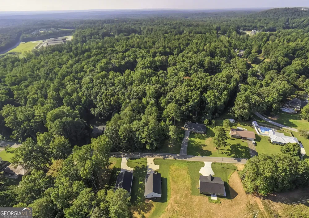 1120 Whispering Hills DR Bremen, GA 30110
