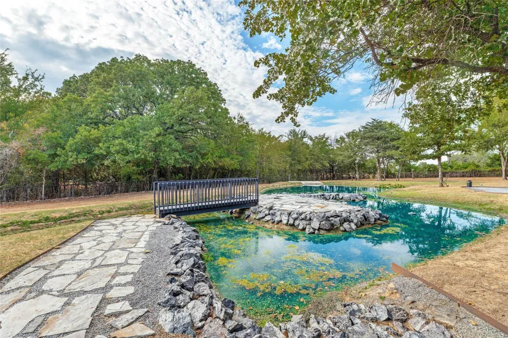 4291 Indian Paint Trail Aubrey, TX 76227
