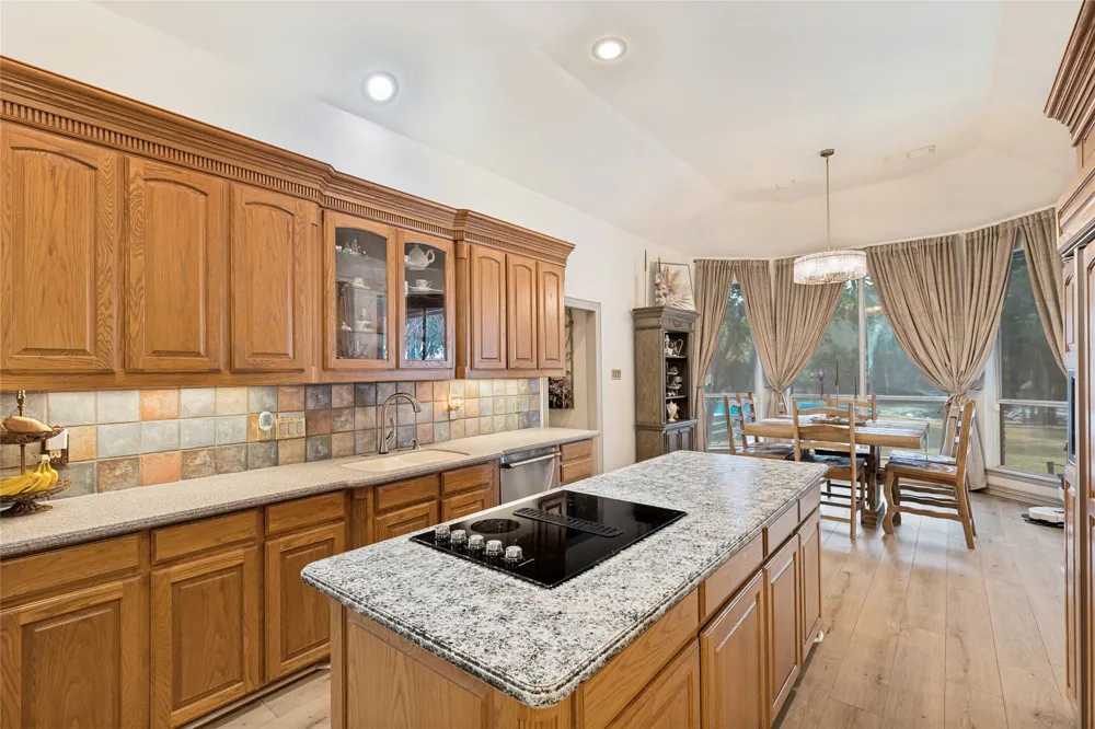 4291 Indian Paint Trail Aubrey, TX 76227