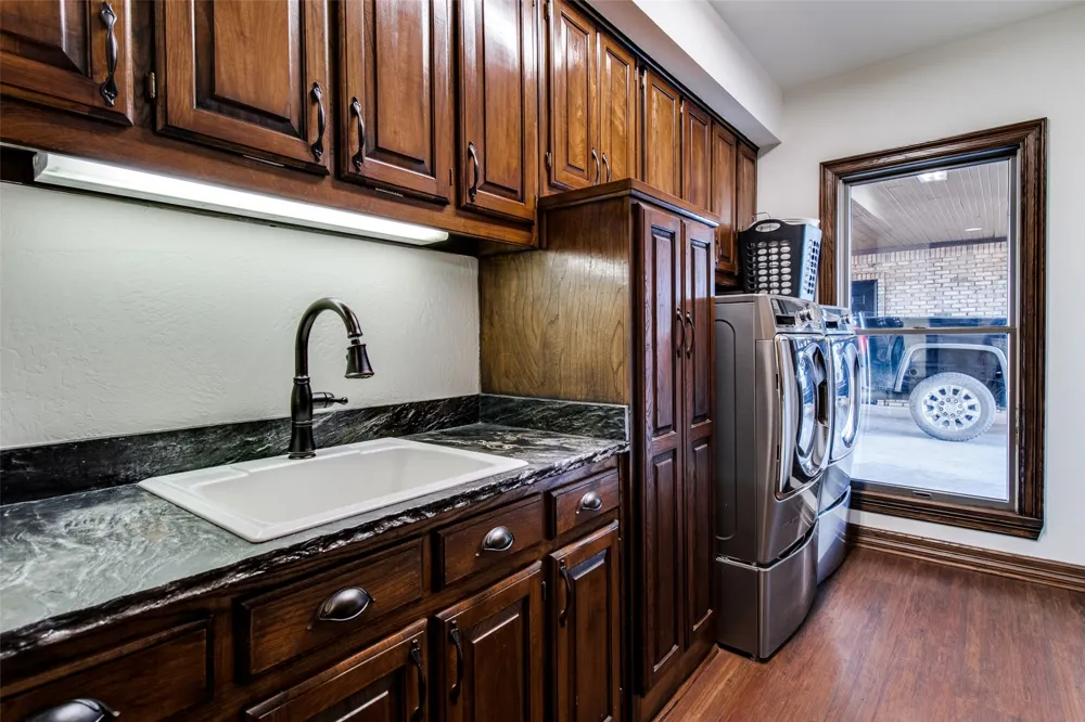 105 Sammi's Way Whitesboro, TX 76273