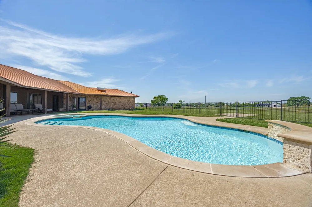 105 Sammi's Way Whitesboro, TX 76273