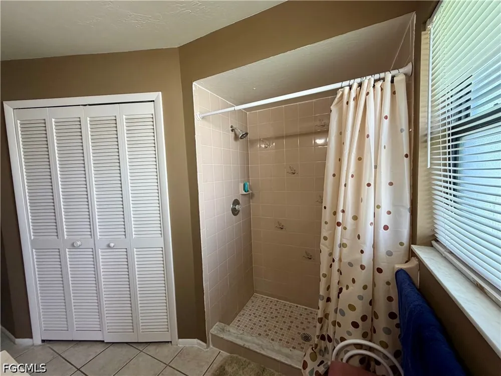 SE 19th Street Cape Coral, FL 33990