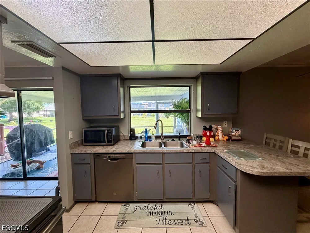SE 19th Street Cape Coral, FL 33990