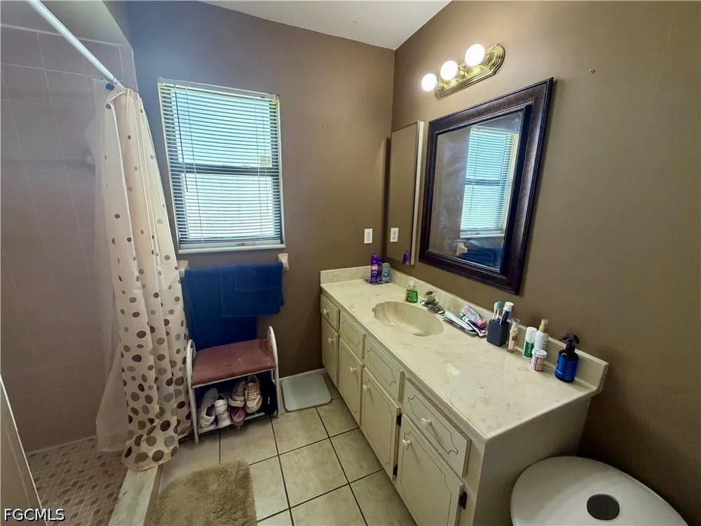 SE 19th Street Cape Coral, FL 33990