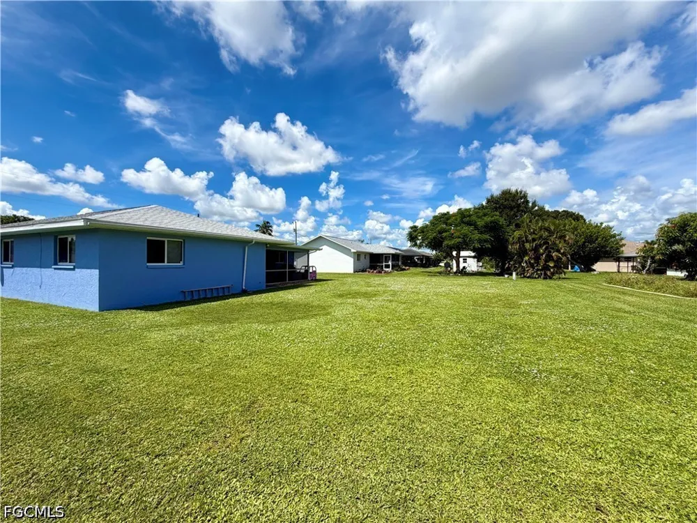 SE 19th Street Cape Coral, FL 33990