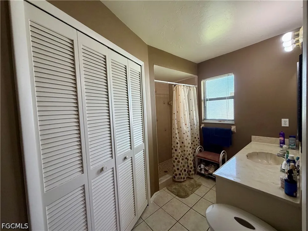 SE 19th Street Cape Coral, FL 33990