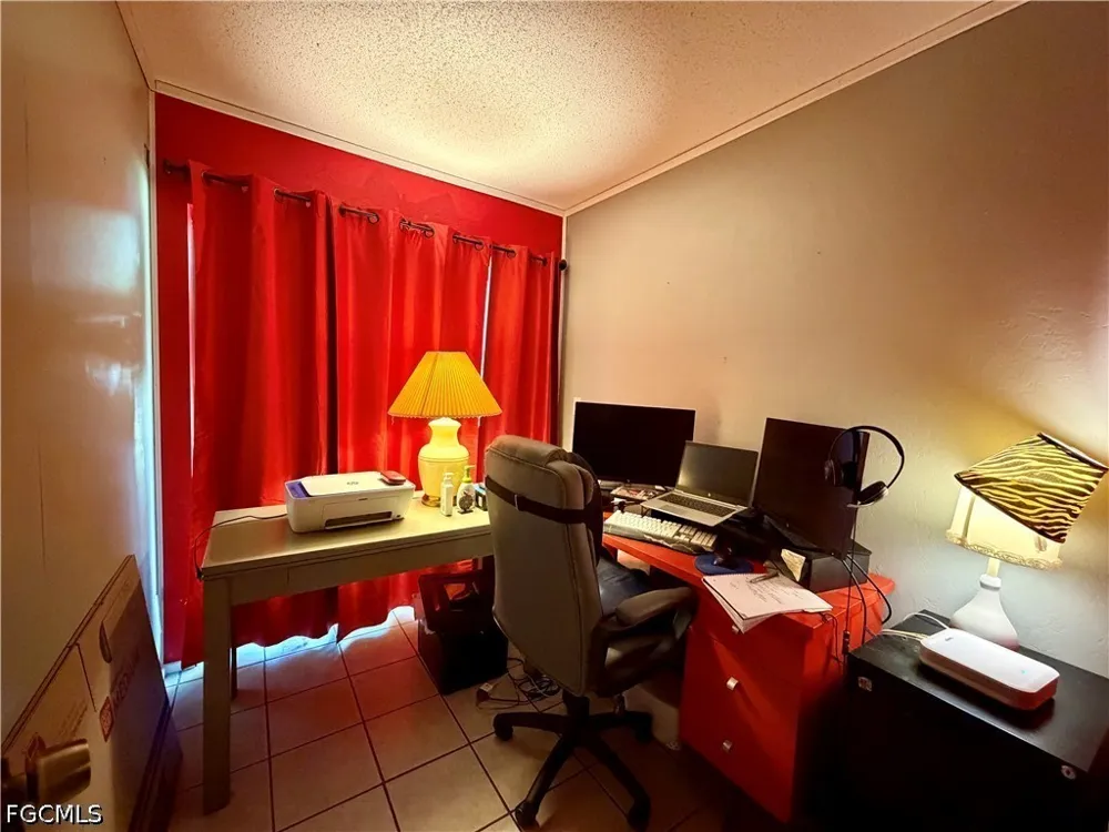 SE 19th Street Cape Coral, FL 33990