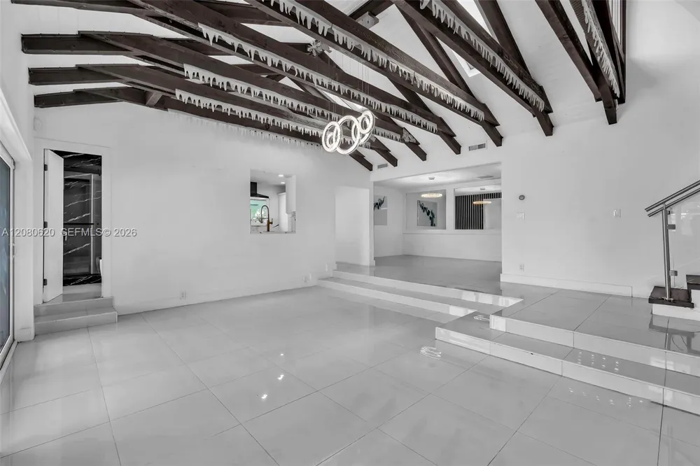 1436 NW 8th St Dania Beach, FL 33004