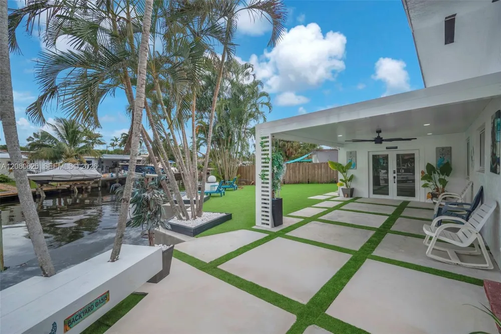 1436 NW 8th St Dania Beach, FL 33004