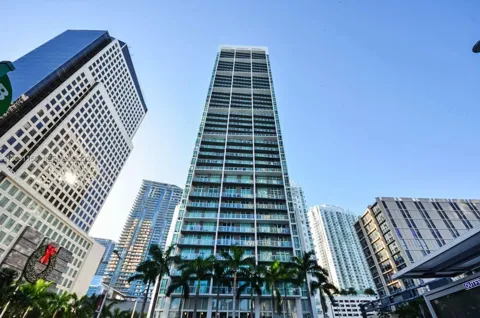 500 Brickell Ave #3000