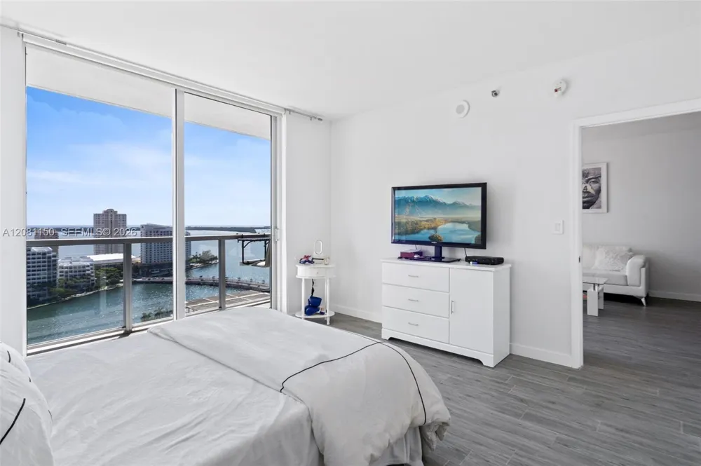 500 Brickell Ave #3000 Miami, FL 33131