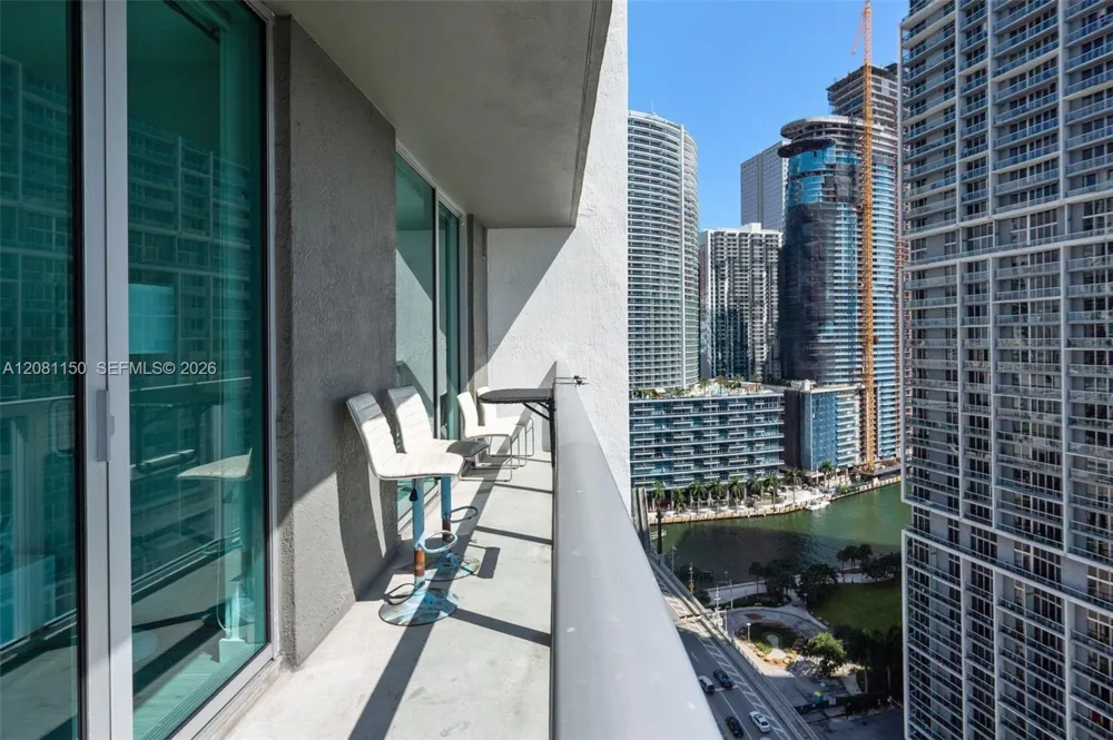 500 Brickell Ave #3000 Miami, FL 33131
