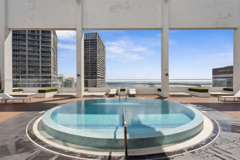 500 Brickell Ave #3000 Miami, FL 33131
