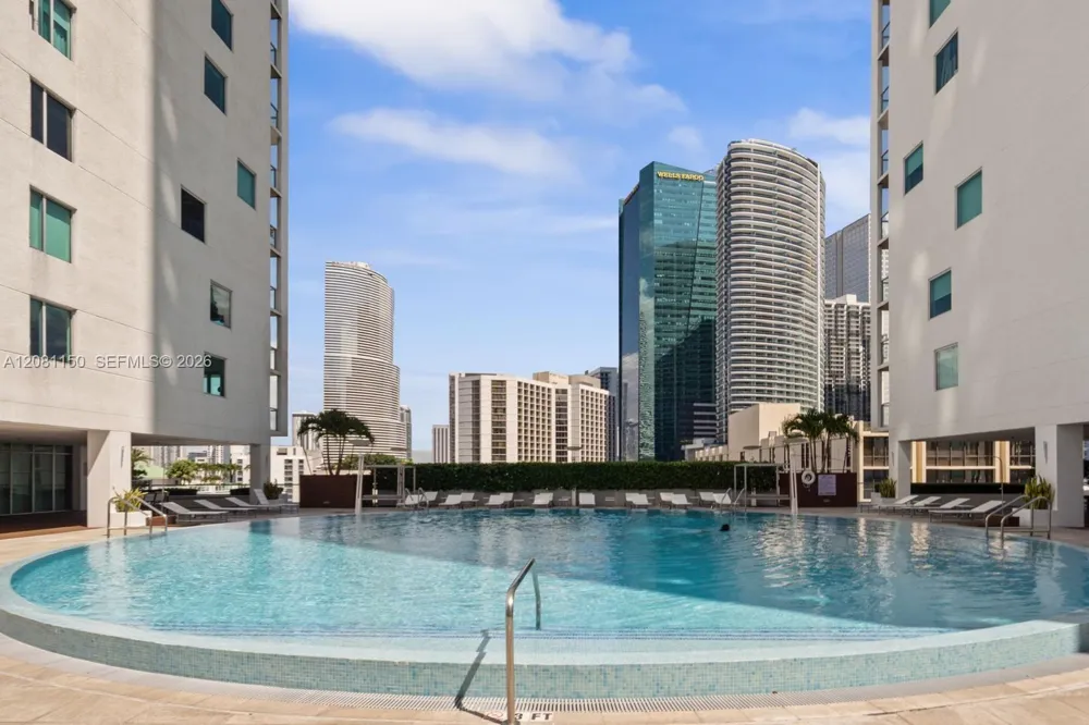 500 Brickell Ave #3000 Miami, FL 33131