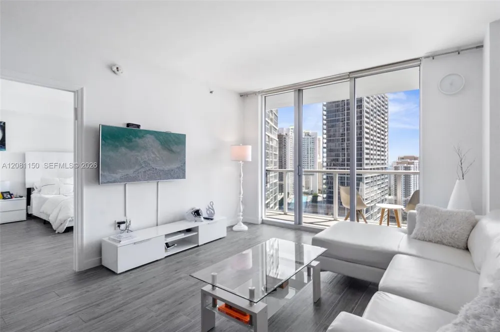 500 Brickell Ave #3000 Miami, FL 33131