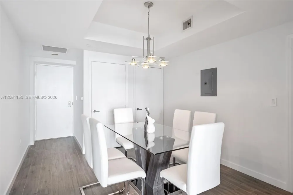 500 Brickell Ave #3000 Miami, FL 33131