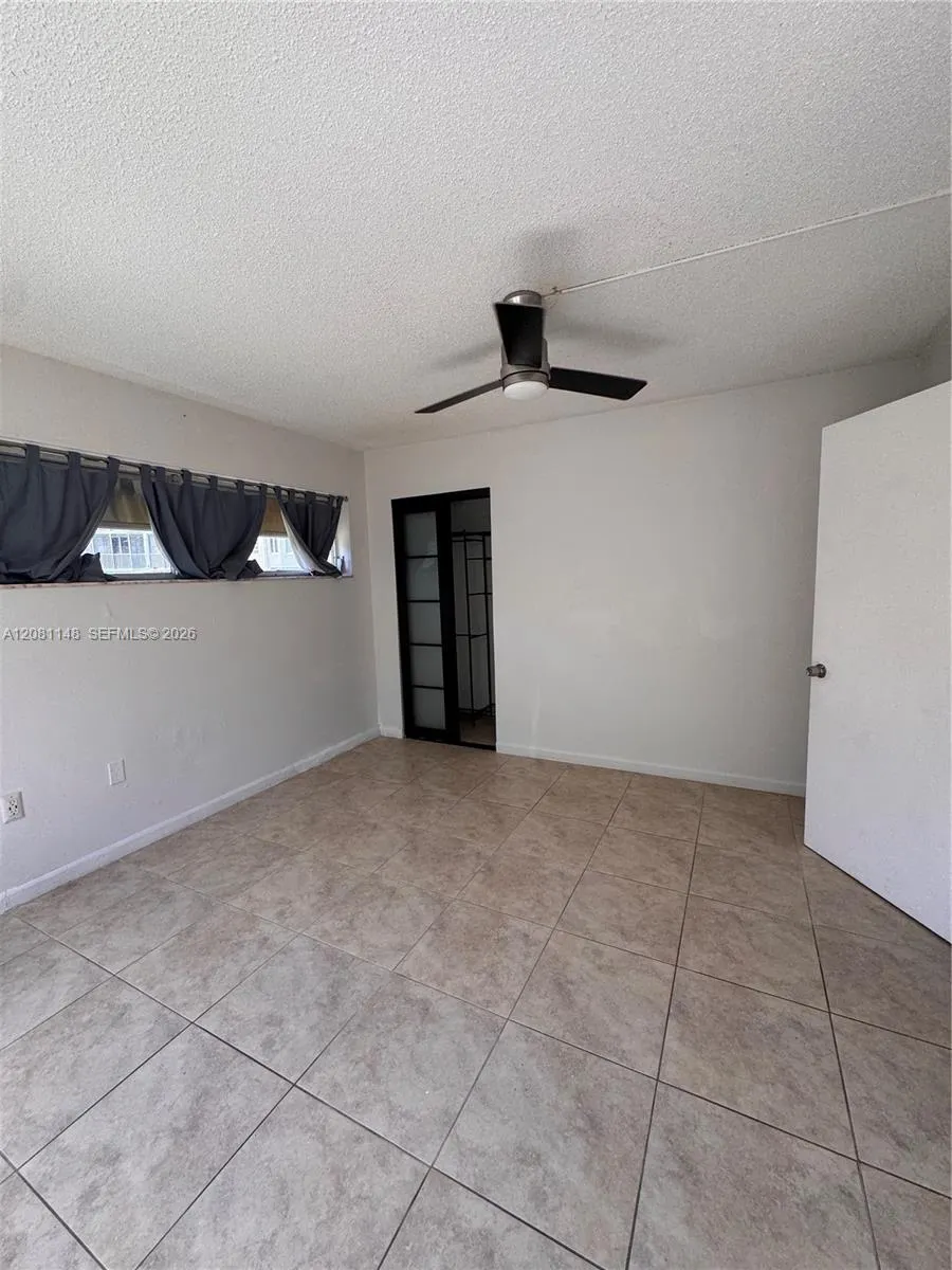 1670 NE 191st St #100-3 Miami, FL 33179