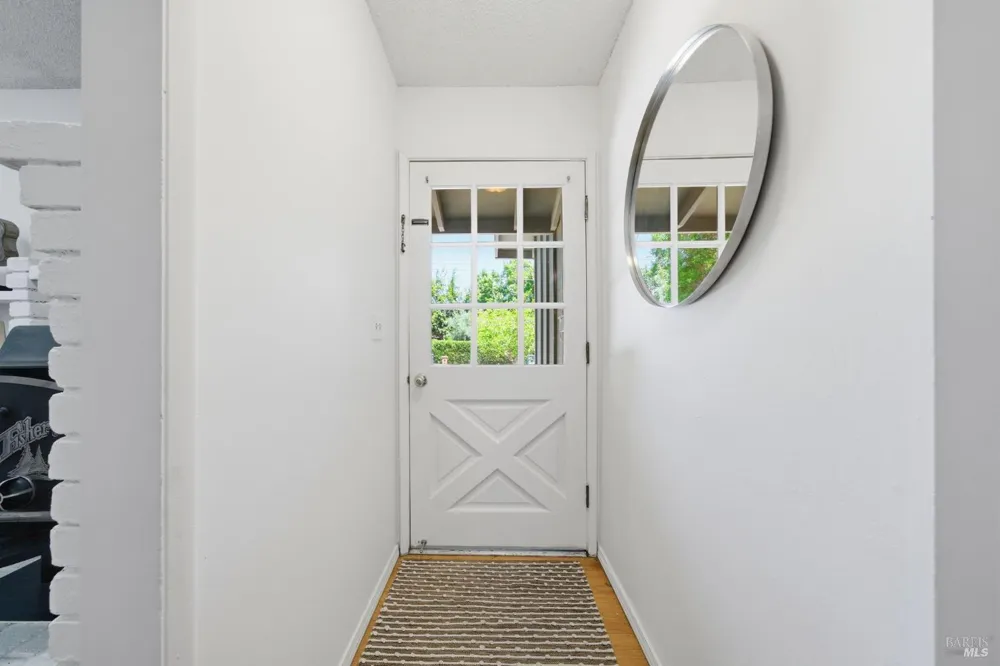 1121 Valley View Street St. Helena, CA 94574