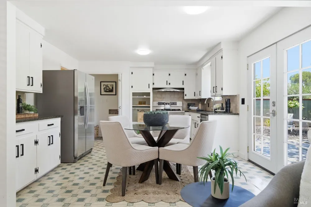 1121 Valley View Street St. Helena, CA 94574