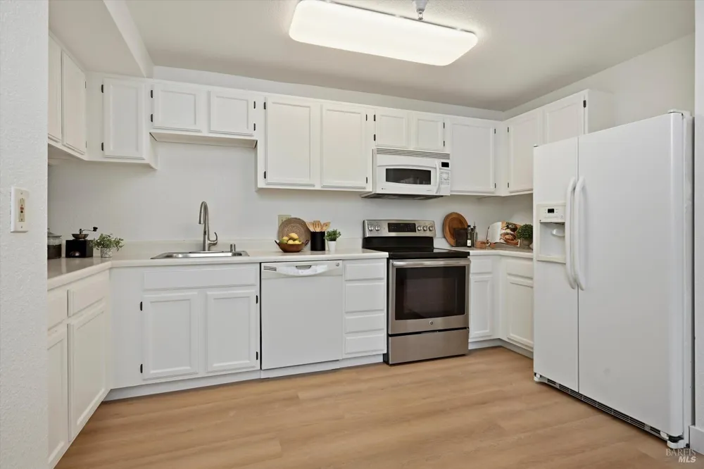 125 Golden Gate Circle Napa, CA 94558