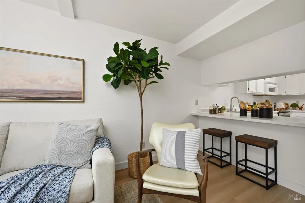 125 Golden Gate Circle Napa, CA 94558