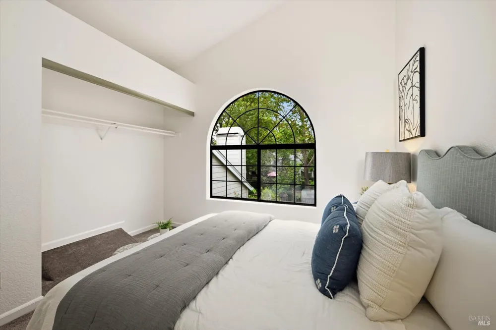 125 Golden Gate Circle Napa, CA 94558