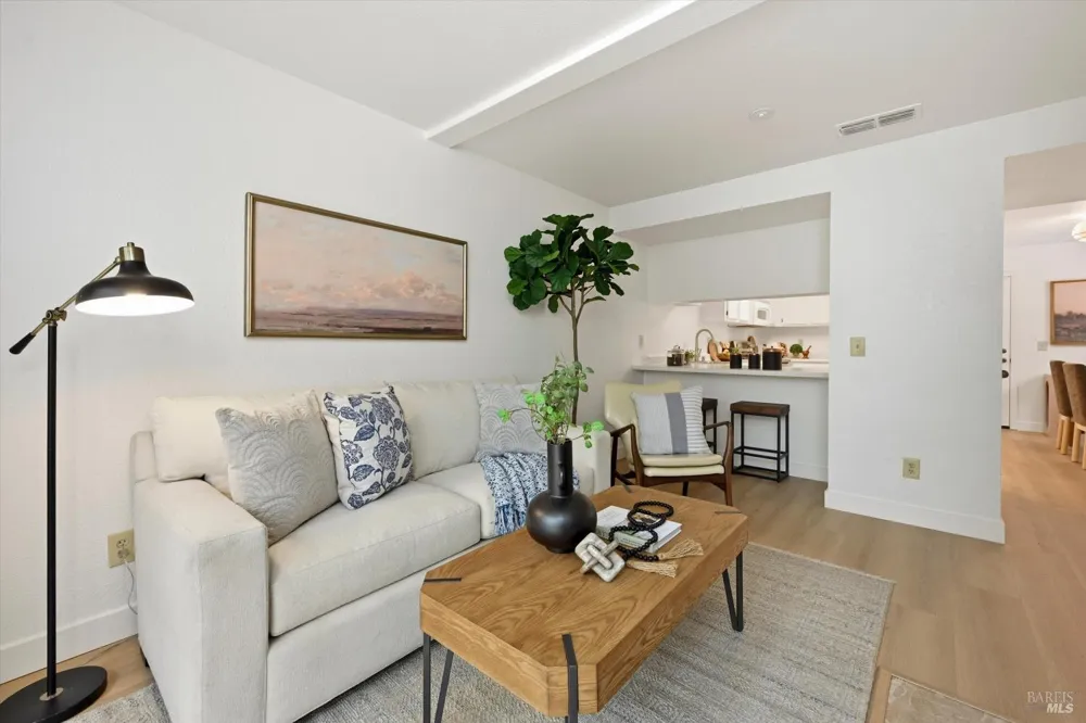 125 Golden Gate Circle Napa, CA 94558