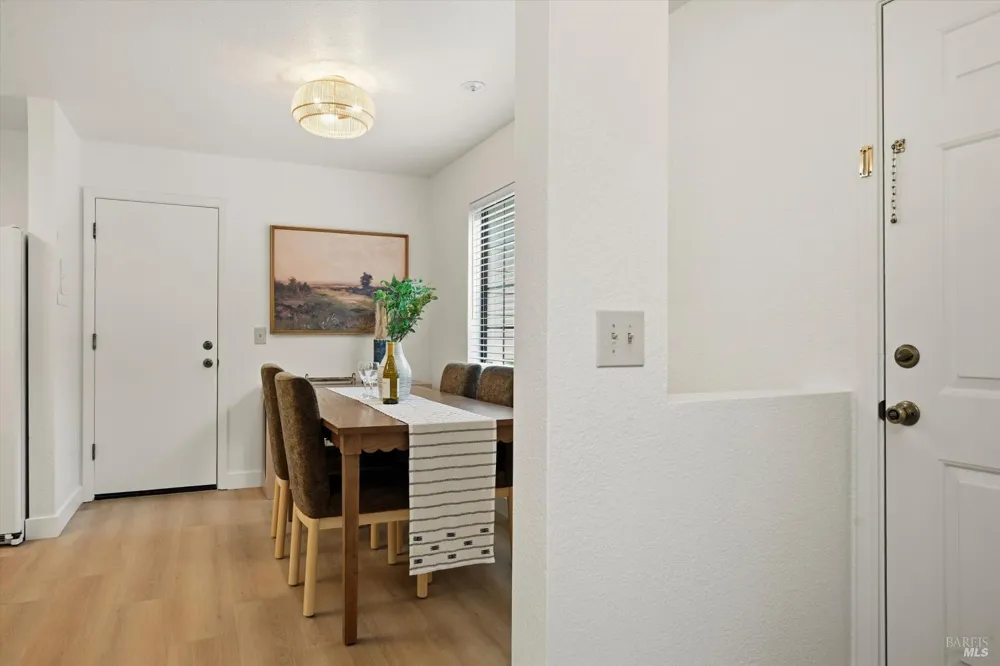125 Golden Gate Circle Napa, CA 94558
