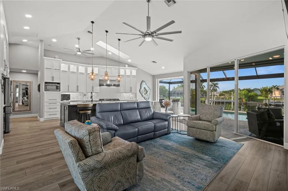 2212 SW 44th Terrace Cape Coral, FL 33914