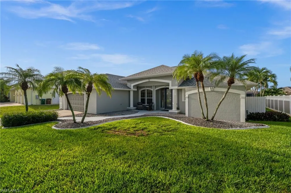 2212 SW 44th Terrace Cape Coral, FL 33914