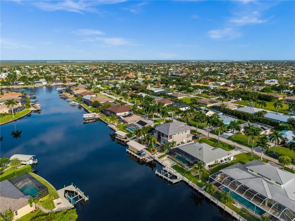 2212 SW 44th Terrace Cape Coral, FL 33914