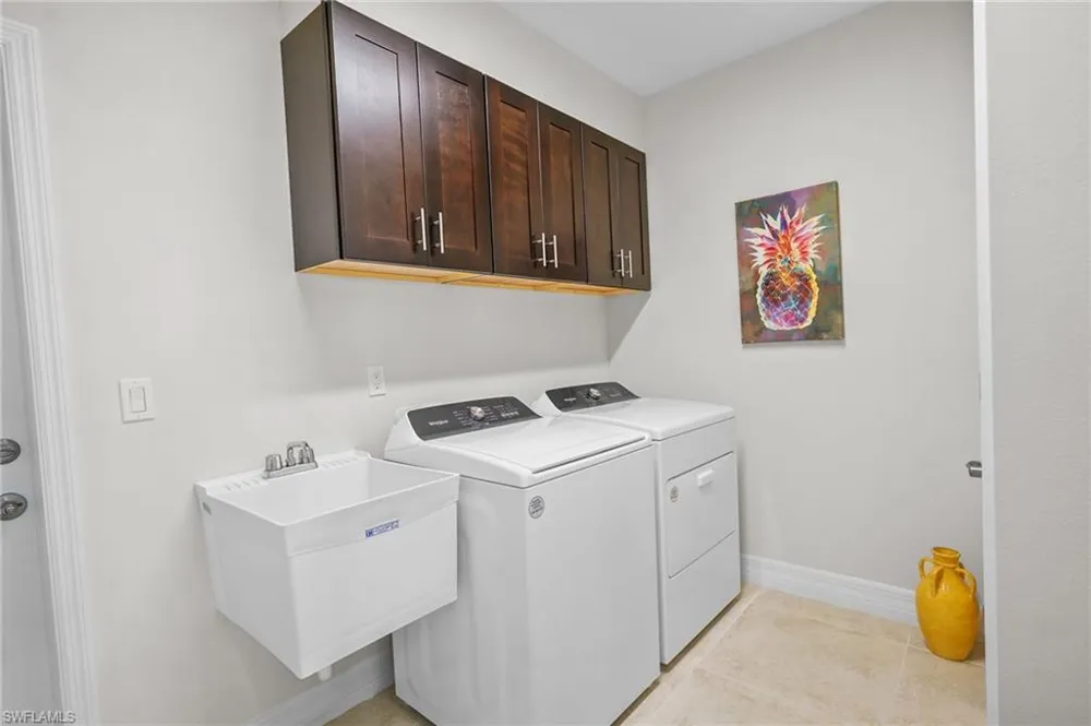 3726 NW 42nd Place Cape Coral, FL 33993
