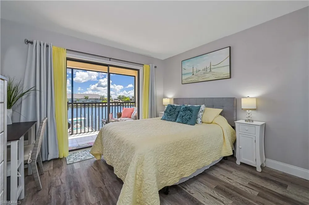 4647 SE 17th Place #105 Cape Coral, FL 33904