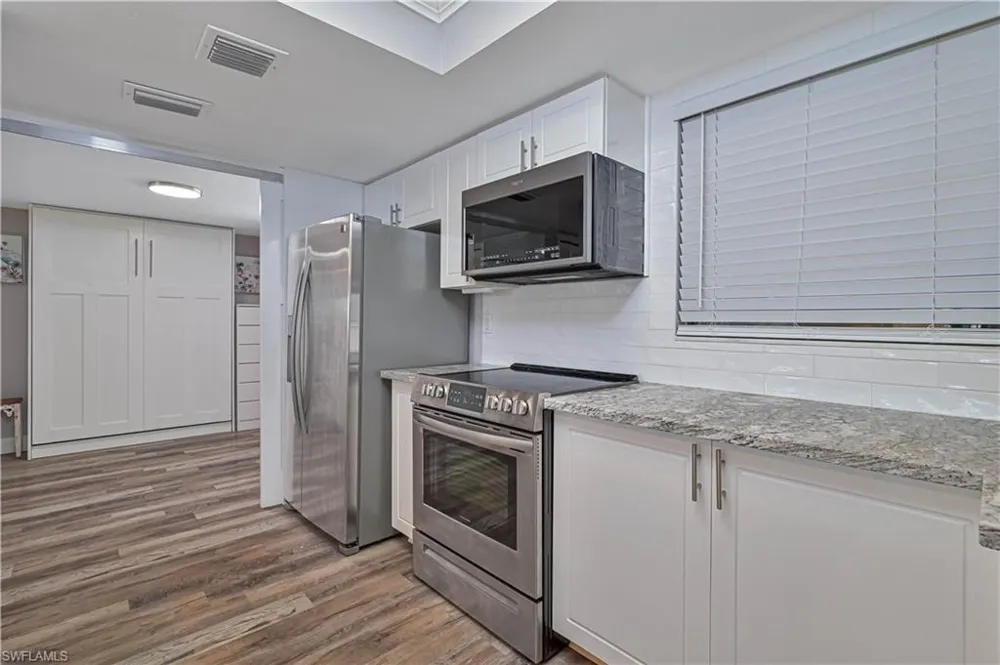 4647 SE 17th Place #105 Cape Coral, FL 33904