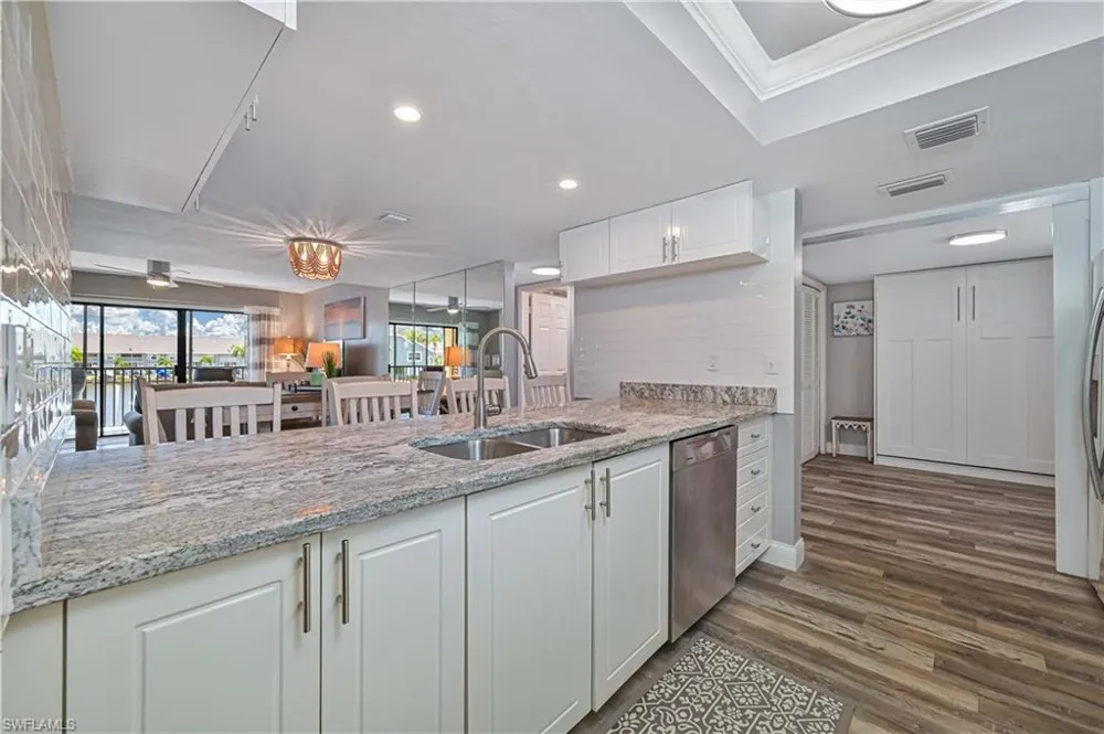 4647 SE 17th Place #105 Cape Coral, FL 33904