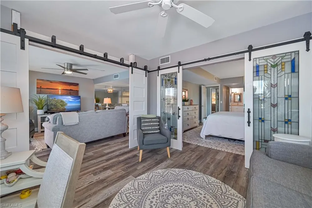 4647 SE 17th Place #105 Cape Coral, FL 33904