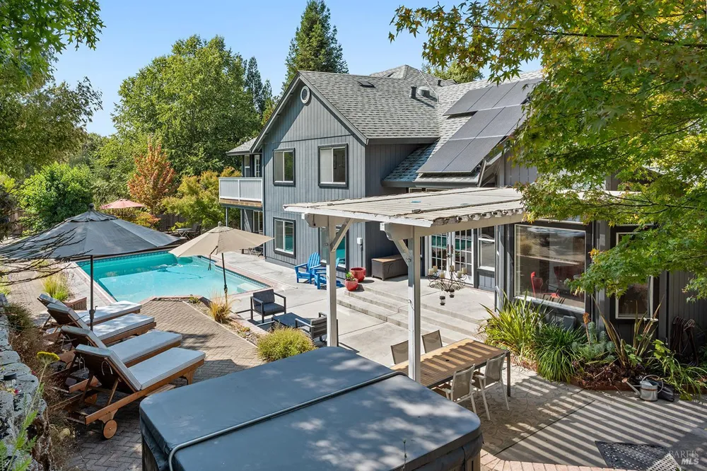 3991 Haven Court Sebastopol, CA 95472