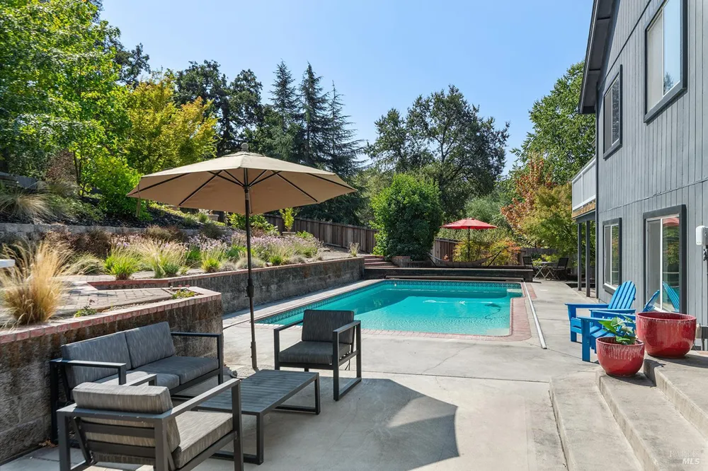 3991 Haven Court Sebastopol, CA 95472