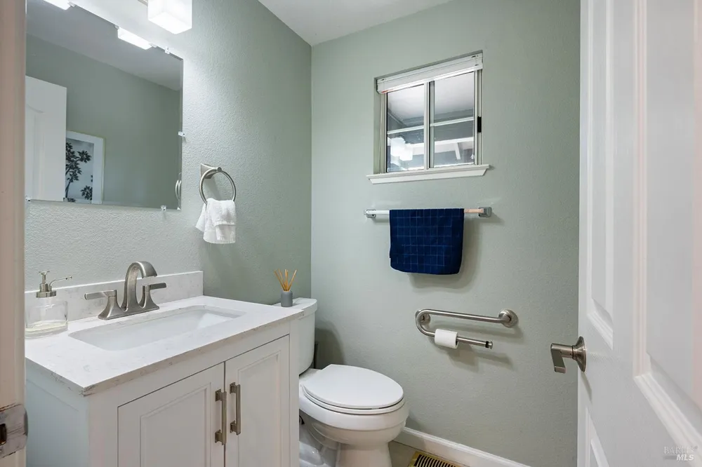 3991 Haven Court Sebastopol, CA 95472
