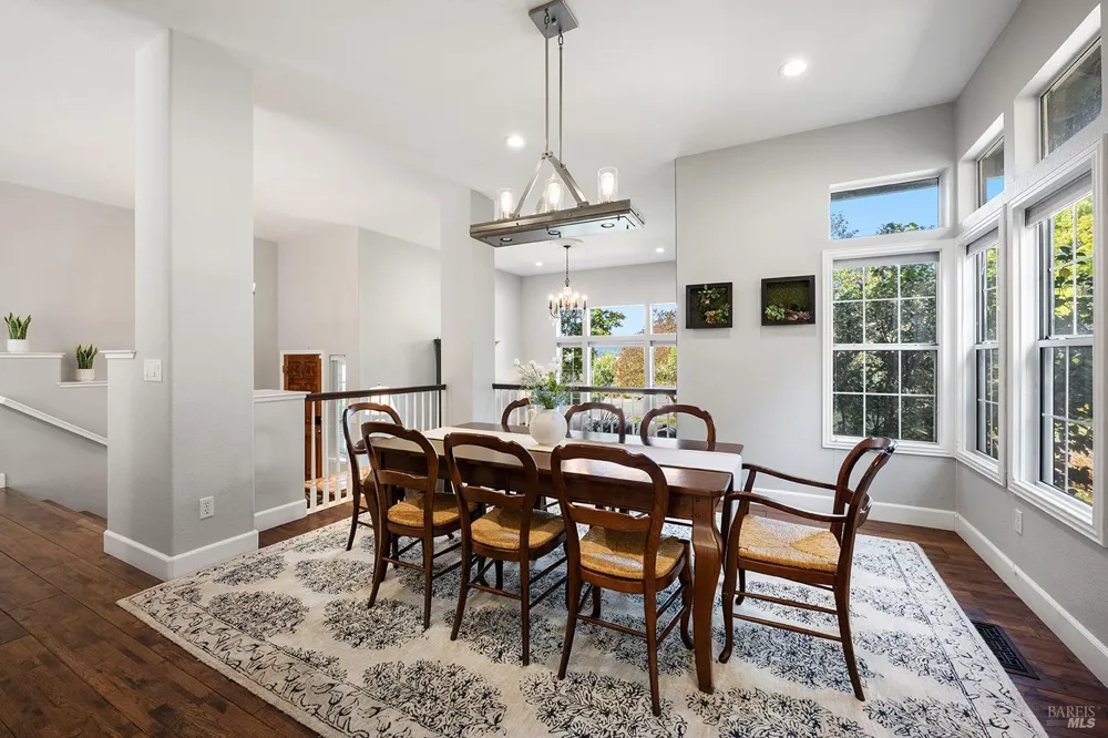 3991 Haven Court Sebastopol, CA 95472