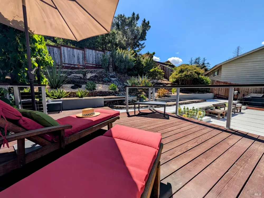 211 Hill Boulevard Petaluma, CA 94952