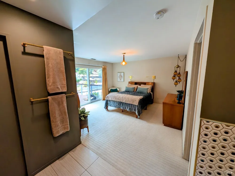 211 Hill Boulevard Petaluma, CA 94952