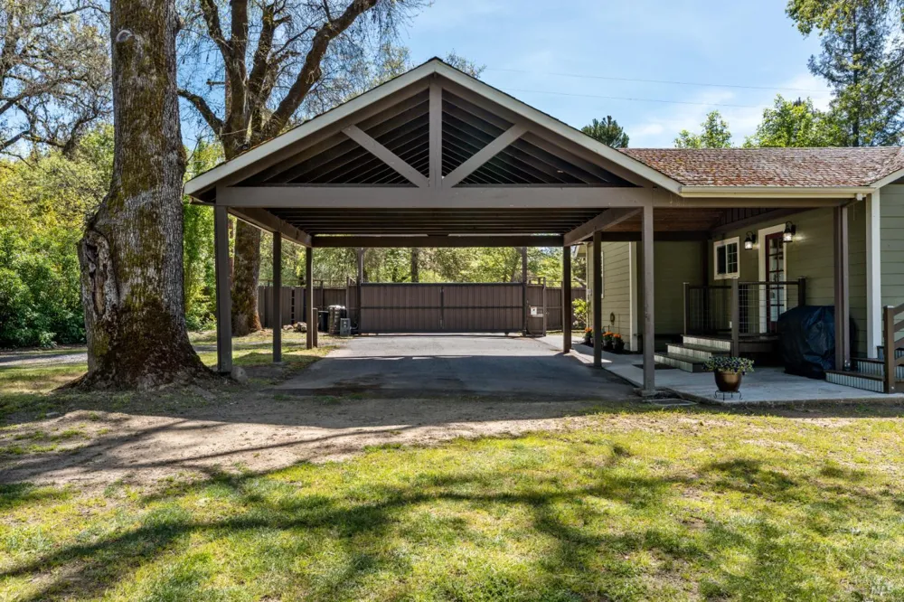 2150 Valley Road Willits, CA 95490