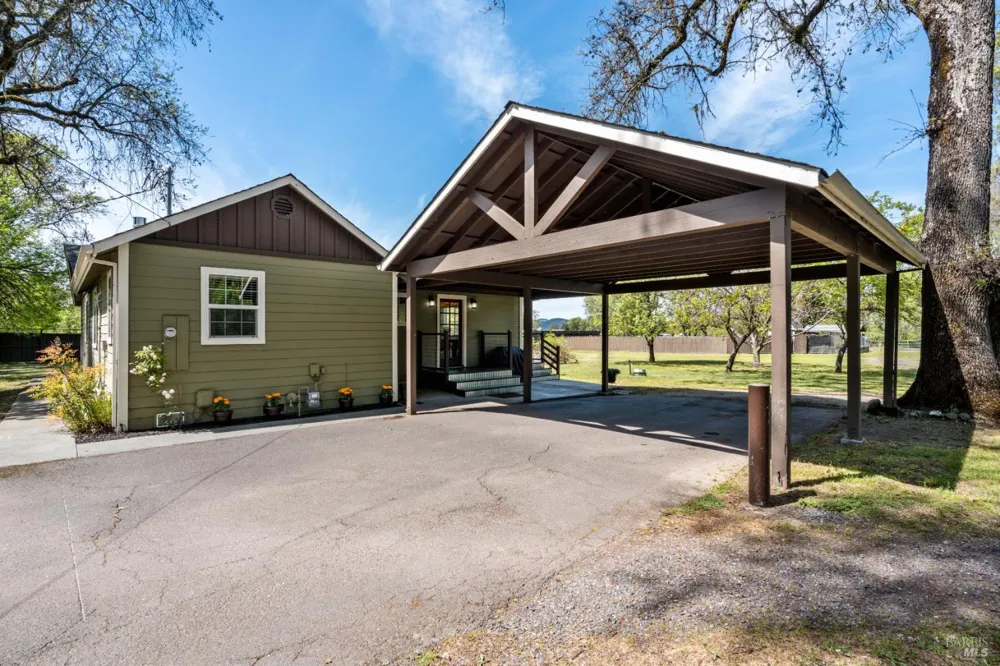 2150 Valley Road Willits, CA 95490
