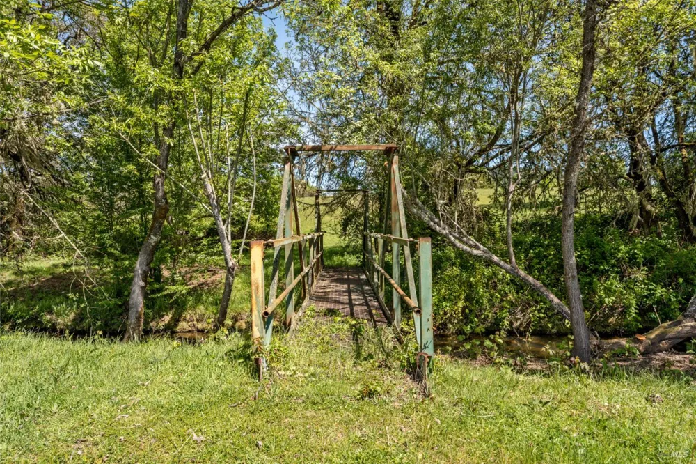 2150 Valley Road Willits, CA 95490