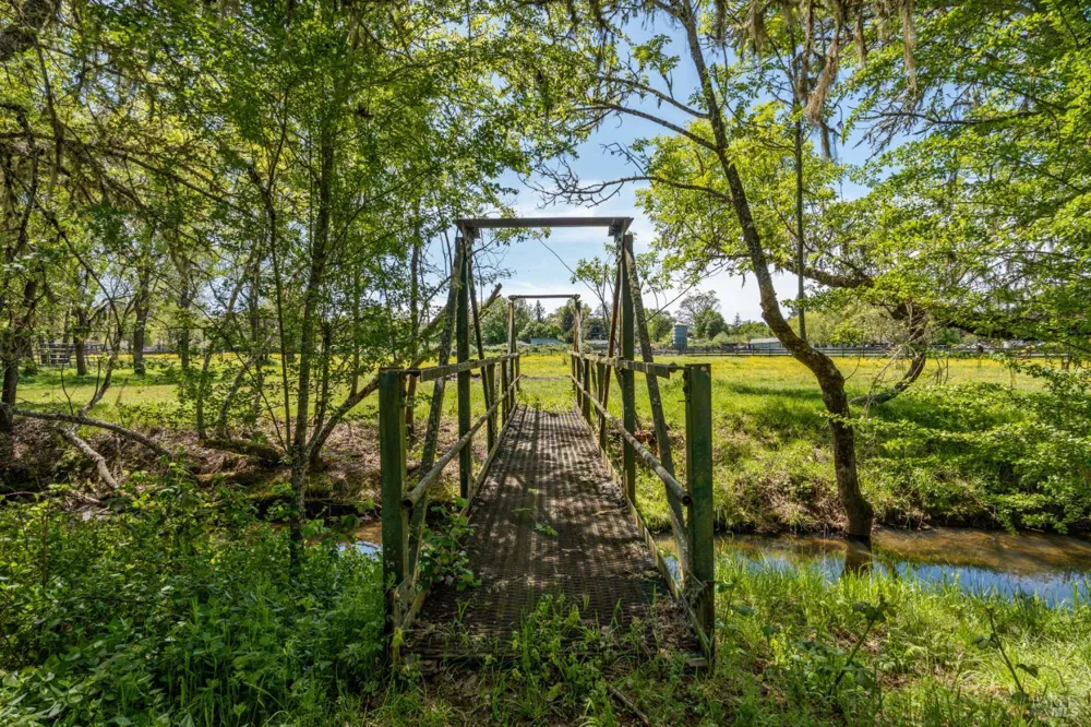 2150 Valley Road Willits, CA 95490