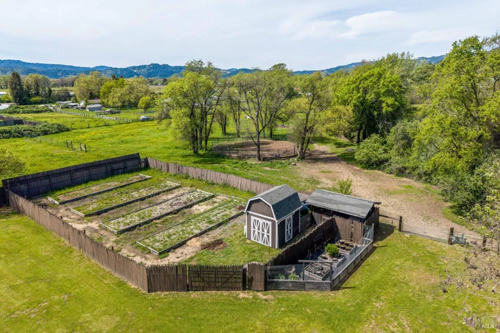 2150 Valley Road Willits, CA 95490