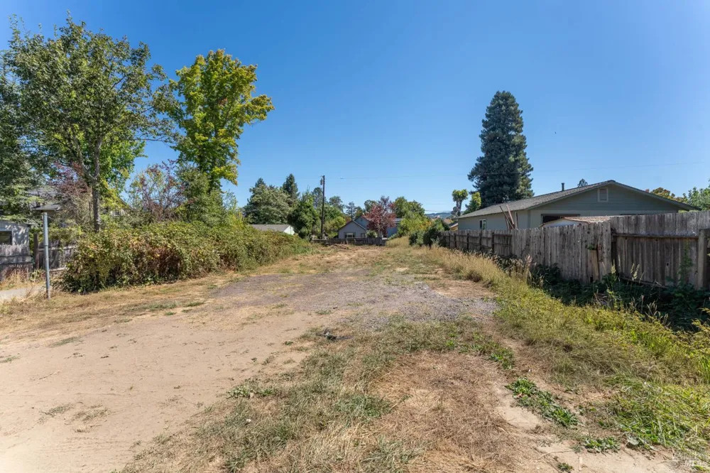 355 North Street Willits, CA 95490