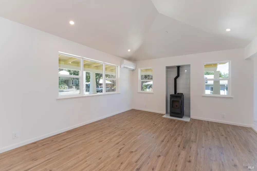 355 North Street Willits, CA 95490